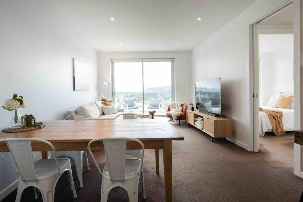 City Apartment, Pool & Carpark أدليد المظهر الخارجي الصورة